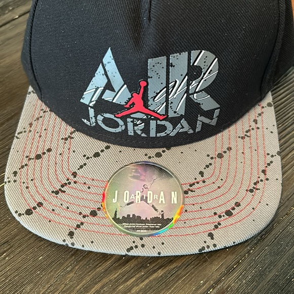 Air Jordan flight collector edition cap. Paint splatter NWOT - Picture 5 of 6